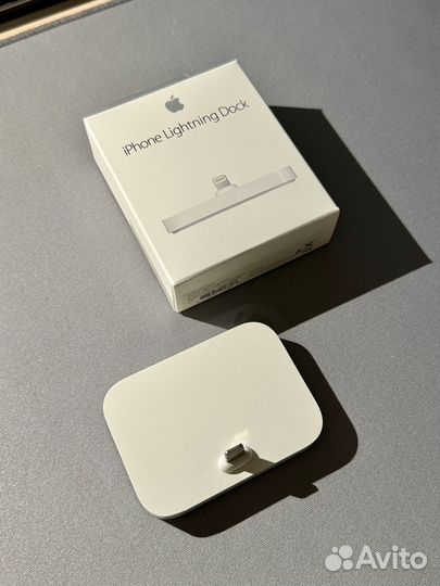 Док-станция iPhone Lightning Dock