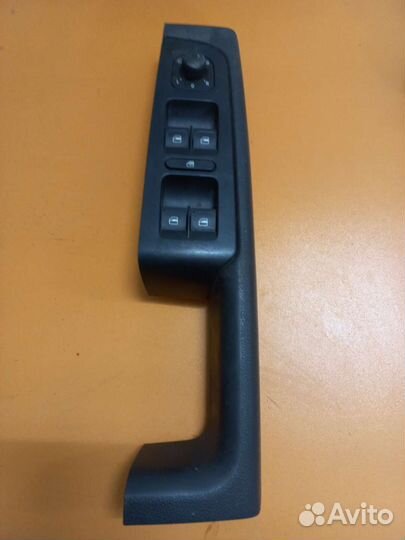 Блок управления стеклоподъемниками Skoda Superb 2