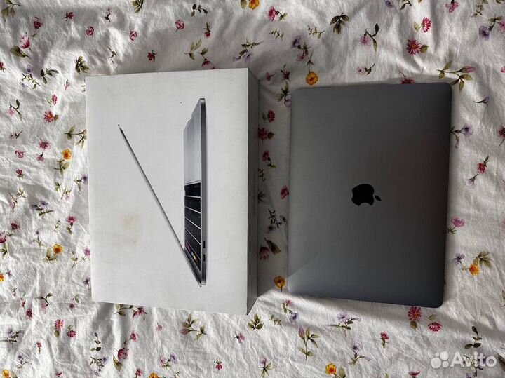 Macbook pro 13 2019 touch bar