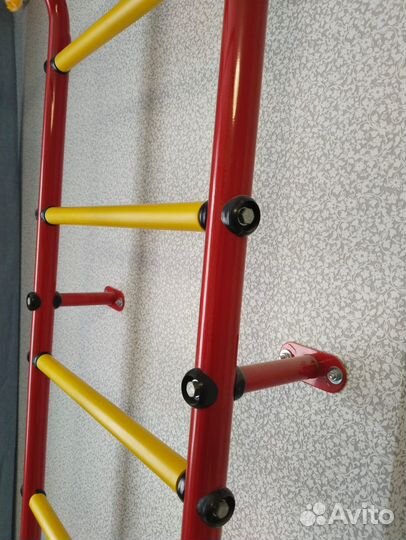 Шведская стенка с турником