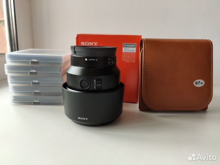 Объектив Sony FE 85mm f/1.8 + 5 фильтров