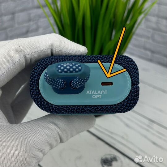 Портативная колонка jbl