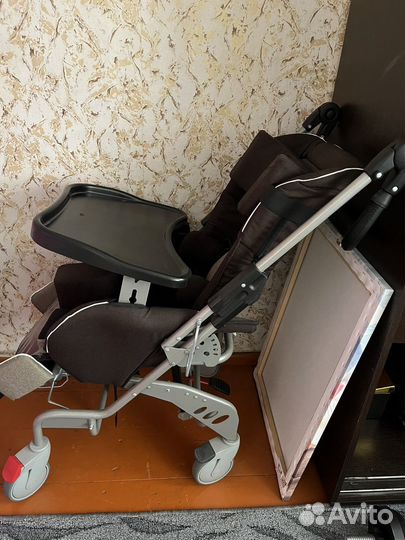 Комнатная инвалидная коляска Akcesmed racer Home