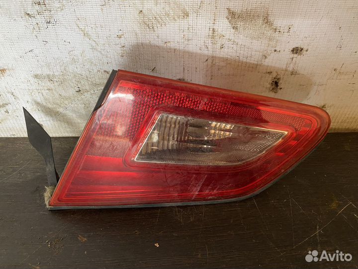 Фонарь крышки багажника правый infiniti G25