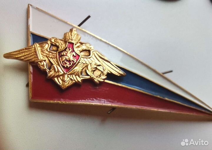 Значок на берет