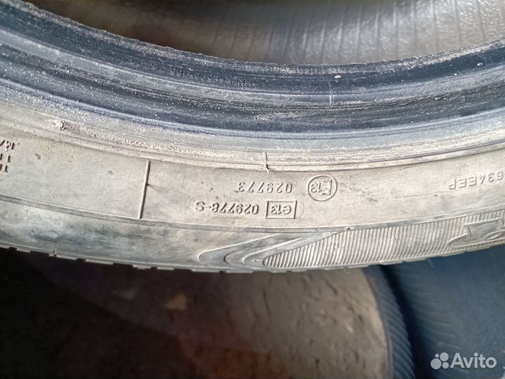 Goodyear Wrangler F1 255/50 R19