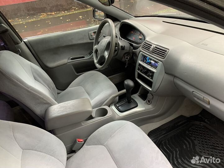 Mitsubishi Galant 2.4 AT, 2003, 177 000 км