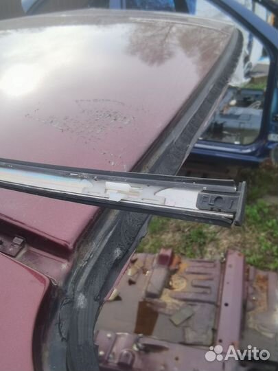 Молдинг на крышу правый kia spectra