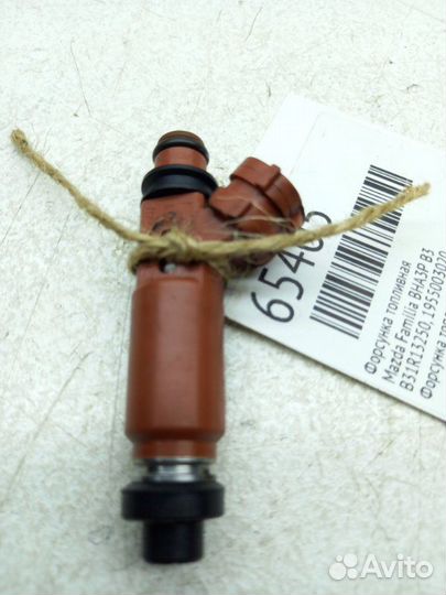 Форсунка топливная Mazda Familia BHA3P B3