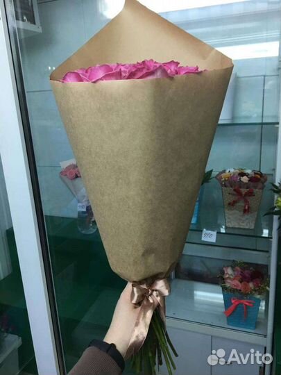 25 роз розовых с магазина