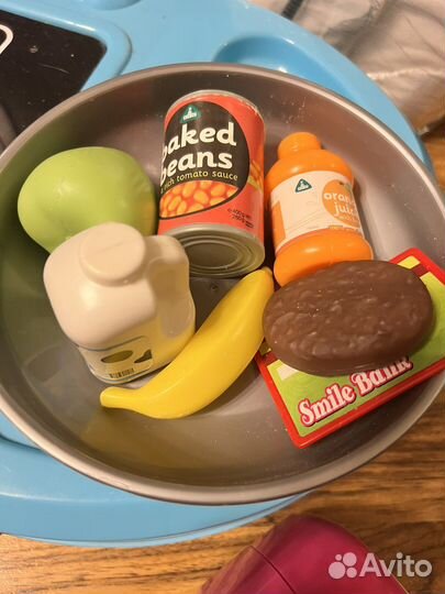 Детские игрушечная кухня пластмассовая