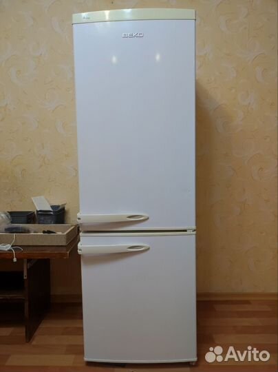 Холодильник beko
