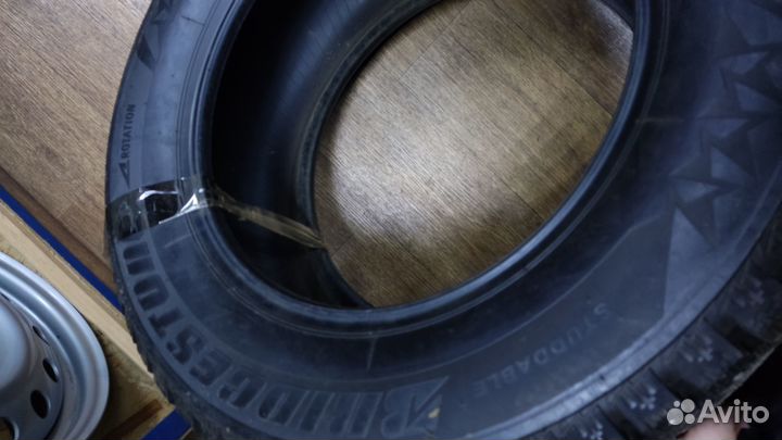 Bridgestone Ice Cruiser 7000 235/60 R16 100T