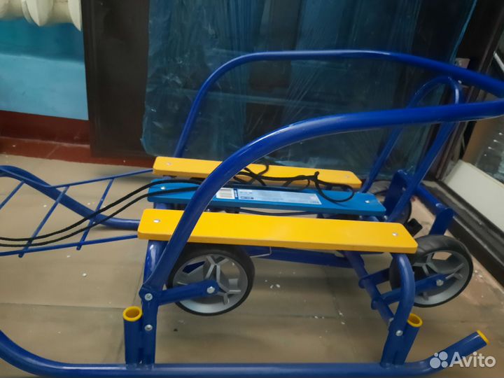 Детские санки на колесах