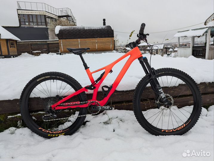 Велосипед Specialized Stumpjumper Comp Carbon 27.5