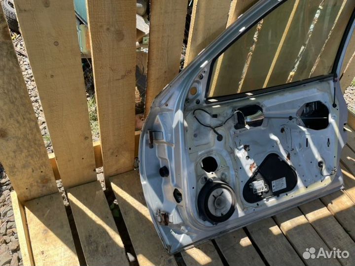 Дверь передняя правая Opel Vectra B