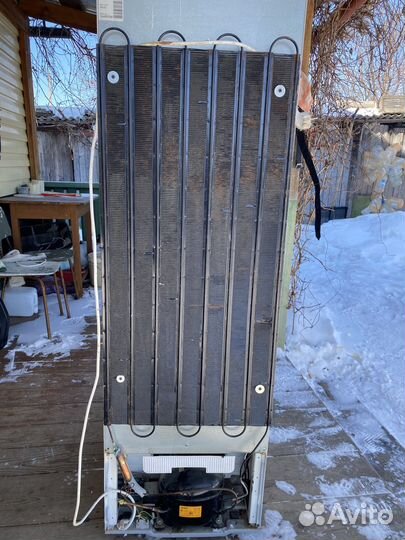 Холодильник продам на запчасти