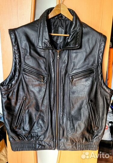 Кожаная безрукавка новая р54-56 Германия