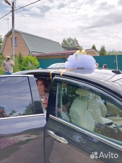 Свадебные украшения на машину