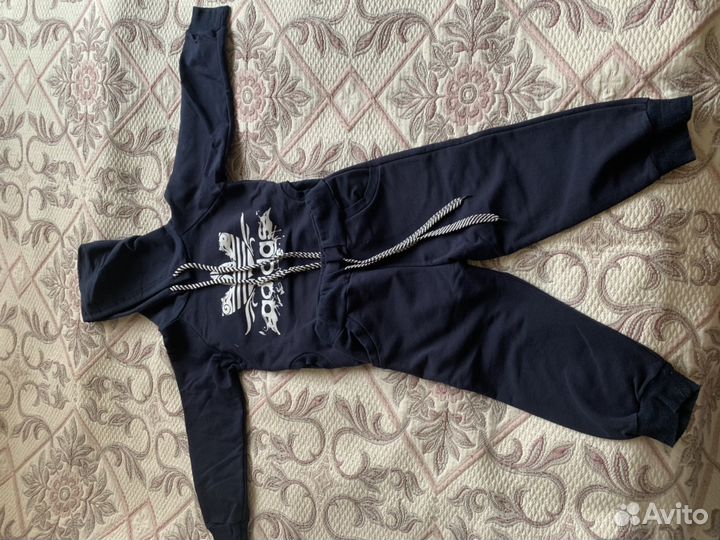 Спортивный костюм