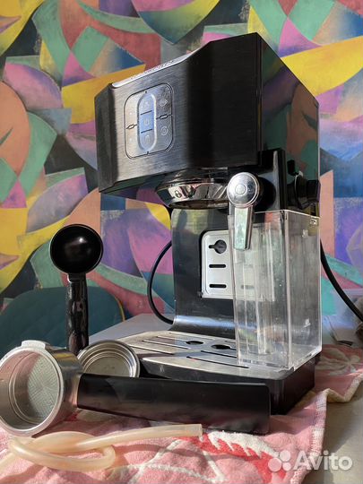 Кофеварка с капучинатором, от Redmond