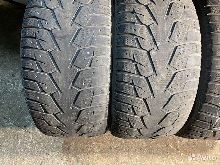 Yokohama Ice Guard Stud IG55 295/40 R21 111T