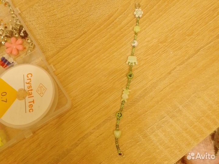 Браслет из бисера