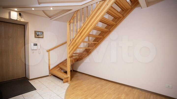 3-к. квартира, 141,6 м², 4/5 эт.