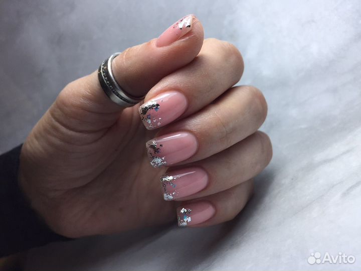 Маникюр и педикюр