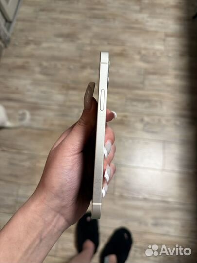 iPhone 12, 64 ГБ