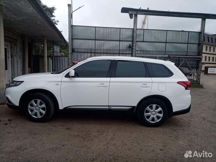 Mitsubishi Outlander 2.0 CVT, 2016, 126 000 км