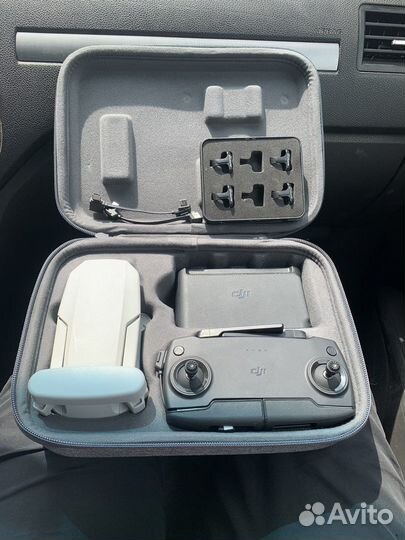 Квадрокоптер dji mavic mini combo