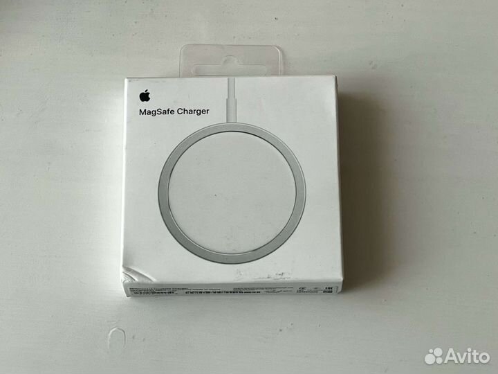 Новая оригинальная зарядка Magsafe 15вт