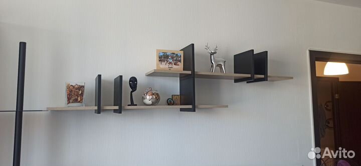 Полка настенная навесная