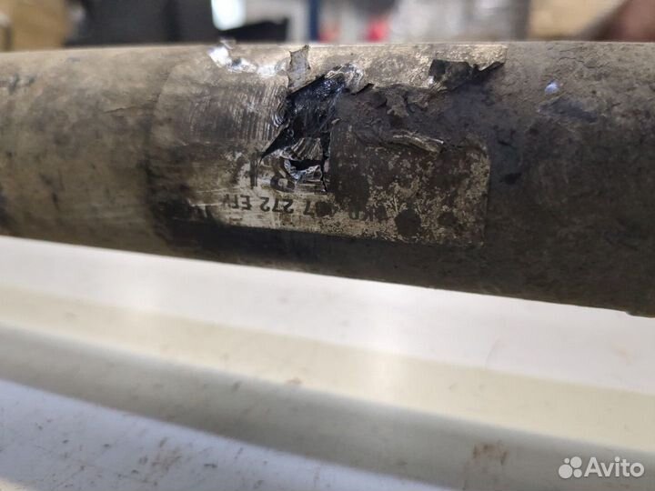 Полуось Volkswagen Touran, 2005