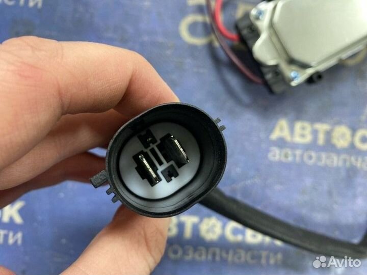 Блок управления вентилятором Ford Focus CB3