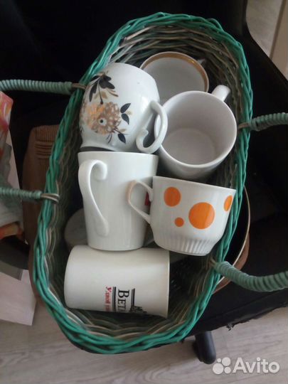 Бокалы и чашки