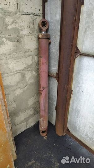 Гидроцилиндр навески бу