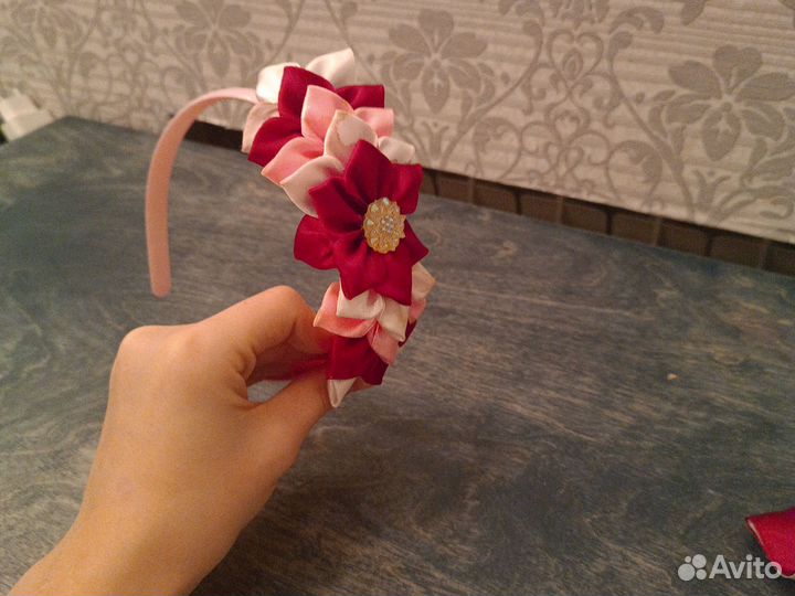 Резинки и заколки ручной работы