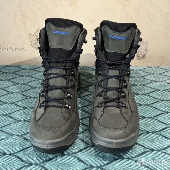 Трекинговые ботинки Lowa Gore-Tex