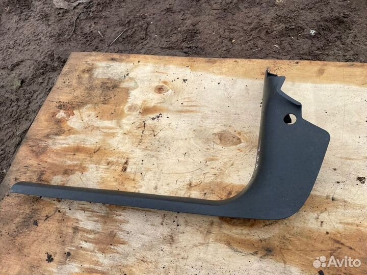 Фокус 2 седан накладка порога внутренняя