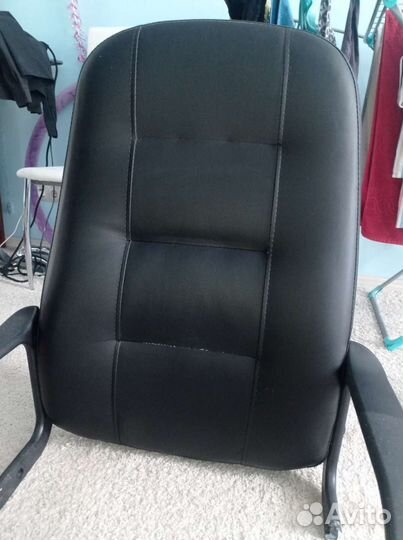 Спинка компьютерного кресла