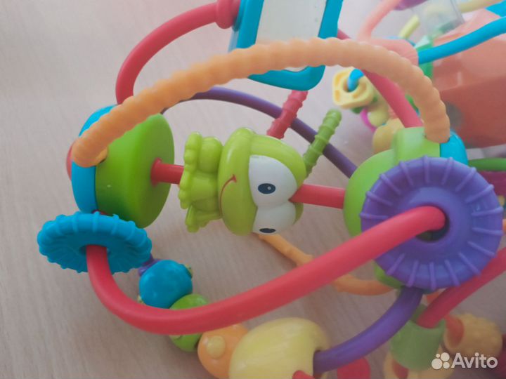 Развивающие игрушки для малышей