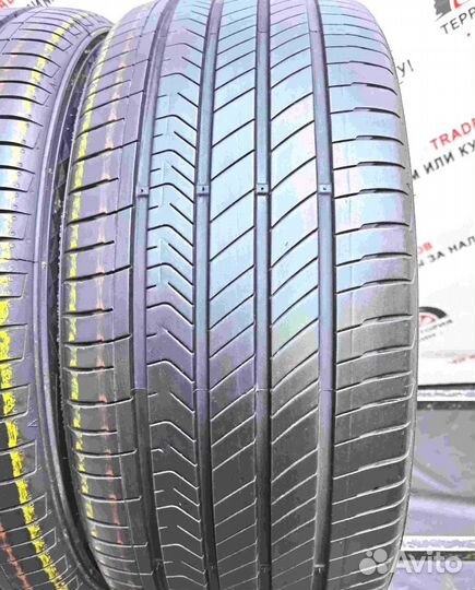 Kumho Majesty 9 Solus TA91 235/45 R18 98N