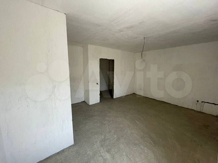 2-к. квартира, 107 м², 1/2 эт.