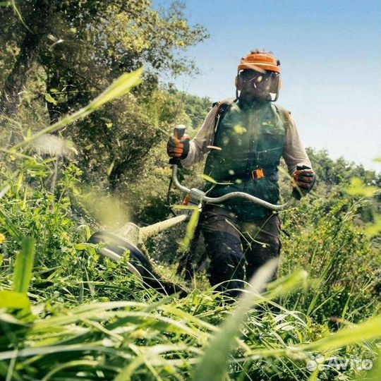 Покос травы спил деревьев