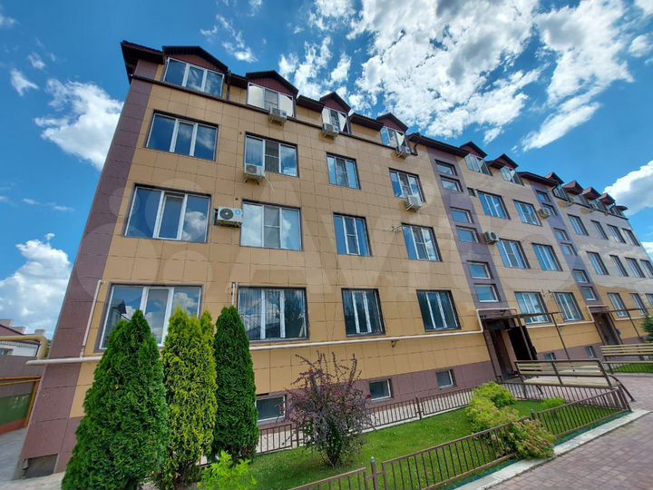 2-к. квартира, 86,2 м², 2/4 эт.