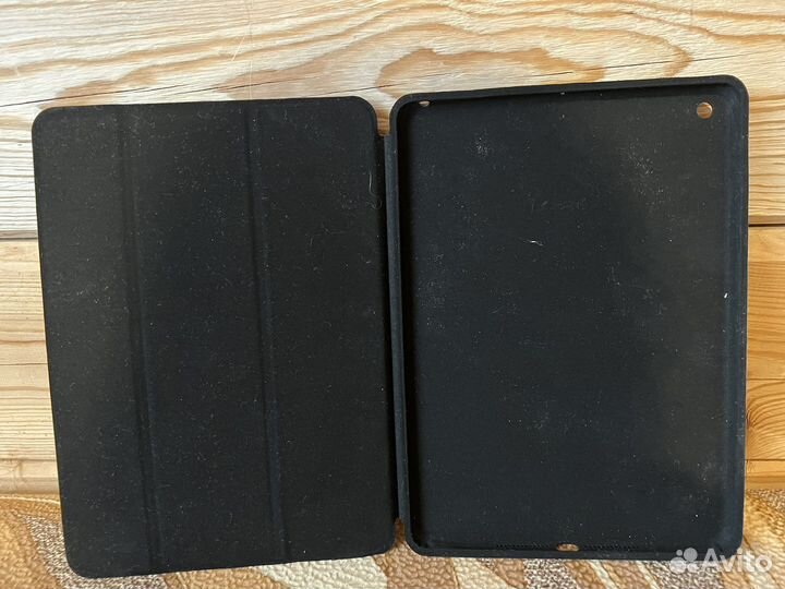 Чехол-книжка для iPad 10.2