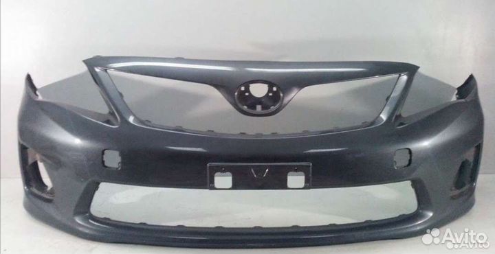 Бампер передний Toyota Corolla в цвет