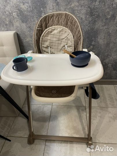 Детский стульчик для кормления